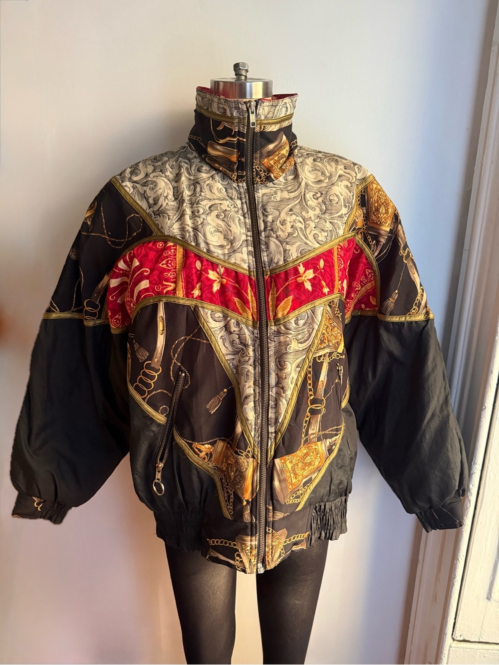 Vintage 90s Gallery Down Baroque Scarf Print Duck Down Puffer Jacket